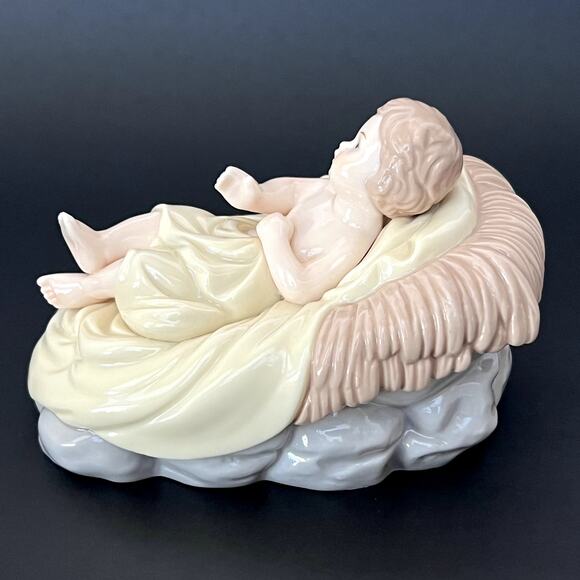 O'Well Grandeur Baby Jesus Nativity Set Replacement - Picture 4 of 9
